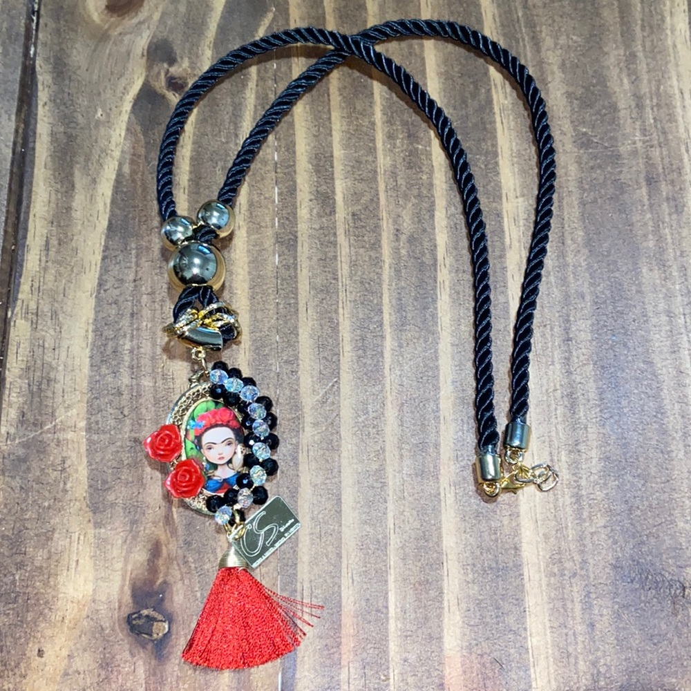 Beautiful handmade necklace made in Mexico